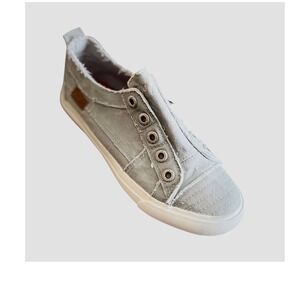 Blowfish Malibu Kids Gray Canvas Slip On Sneakers Shoes Size 4